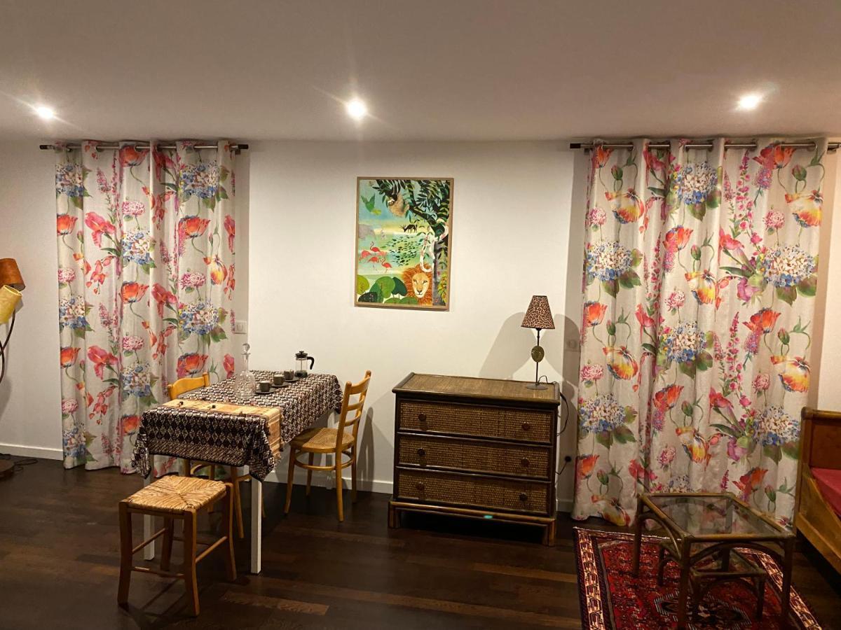 Les Cabanons Bed & Breakfast Dardilly Luaran gambar
