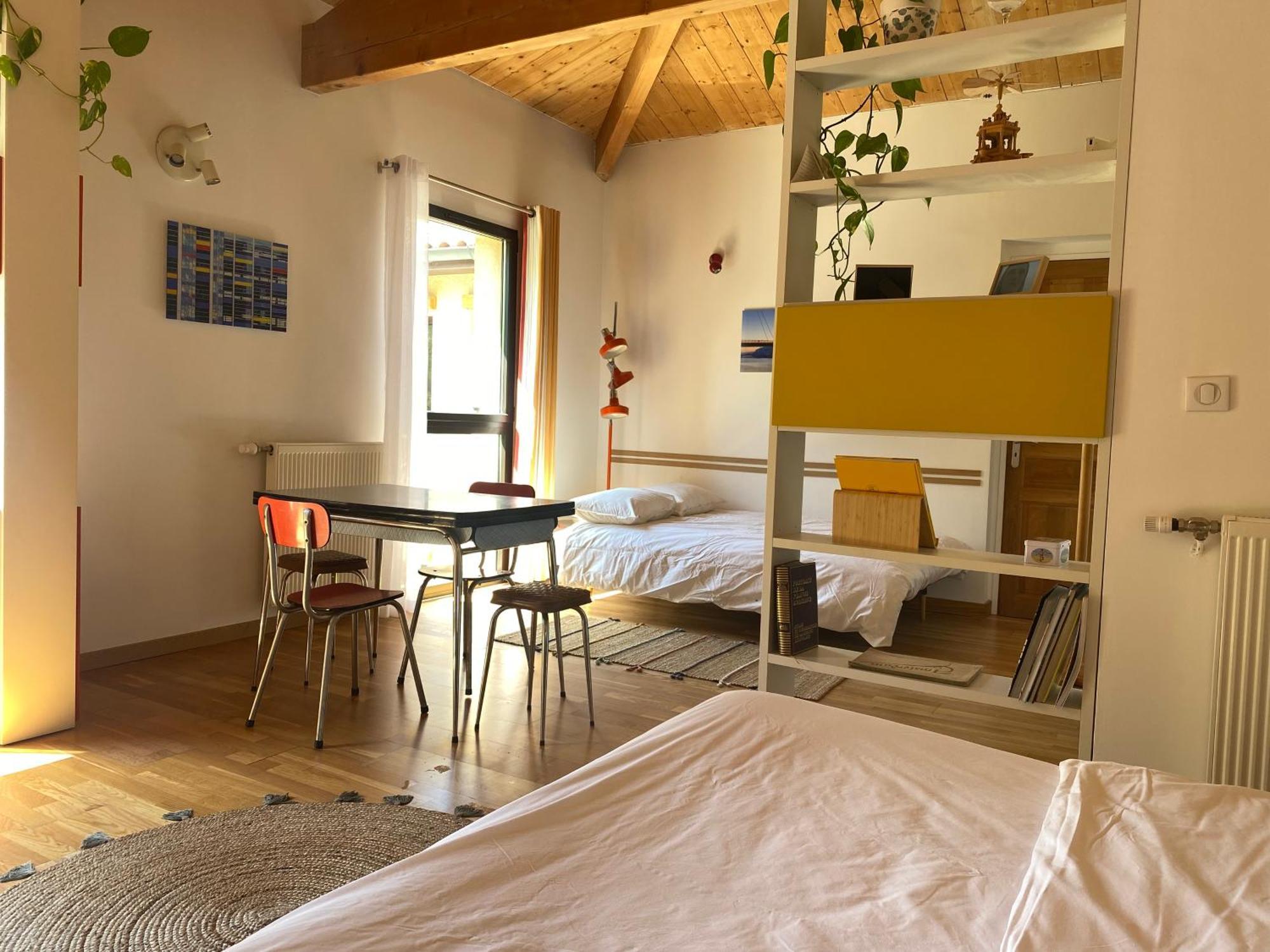 Les Cabanons Bed & Breakfast Dardilly Luaran gambar
